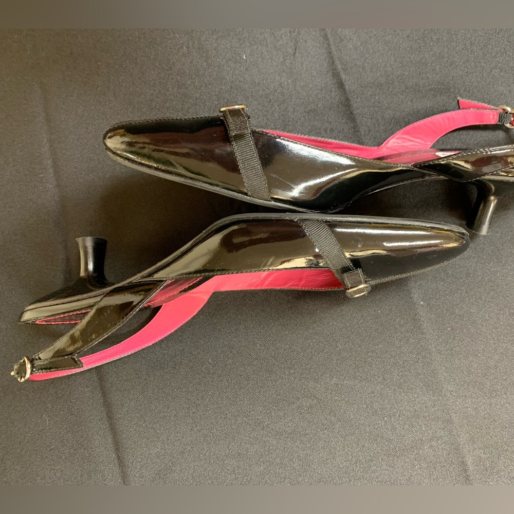 Cole Haan Women’s closed toe sandals Patent leather Size: 8.5 Good Condi… - Picture 3 of 4